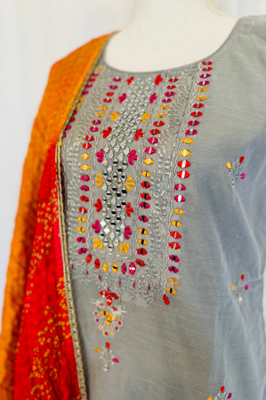 BEIGE SILK EMBROIDERED SUIT SET WITH STRAIGHT PANTS AND BANDINI DUPATTA